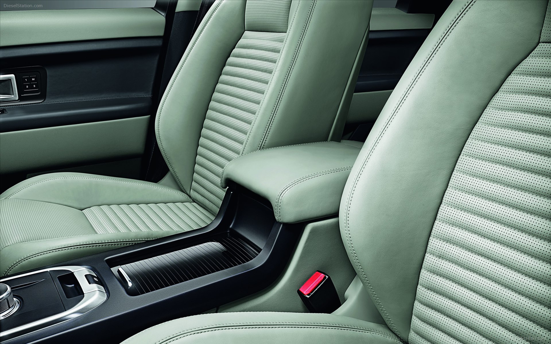 Land Rover Discovery Sport 2015